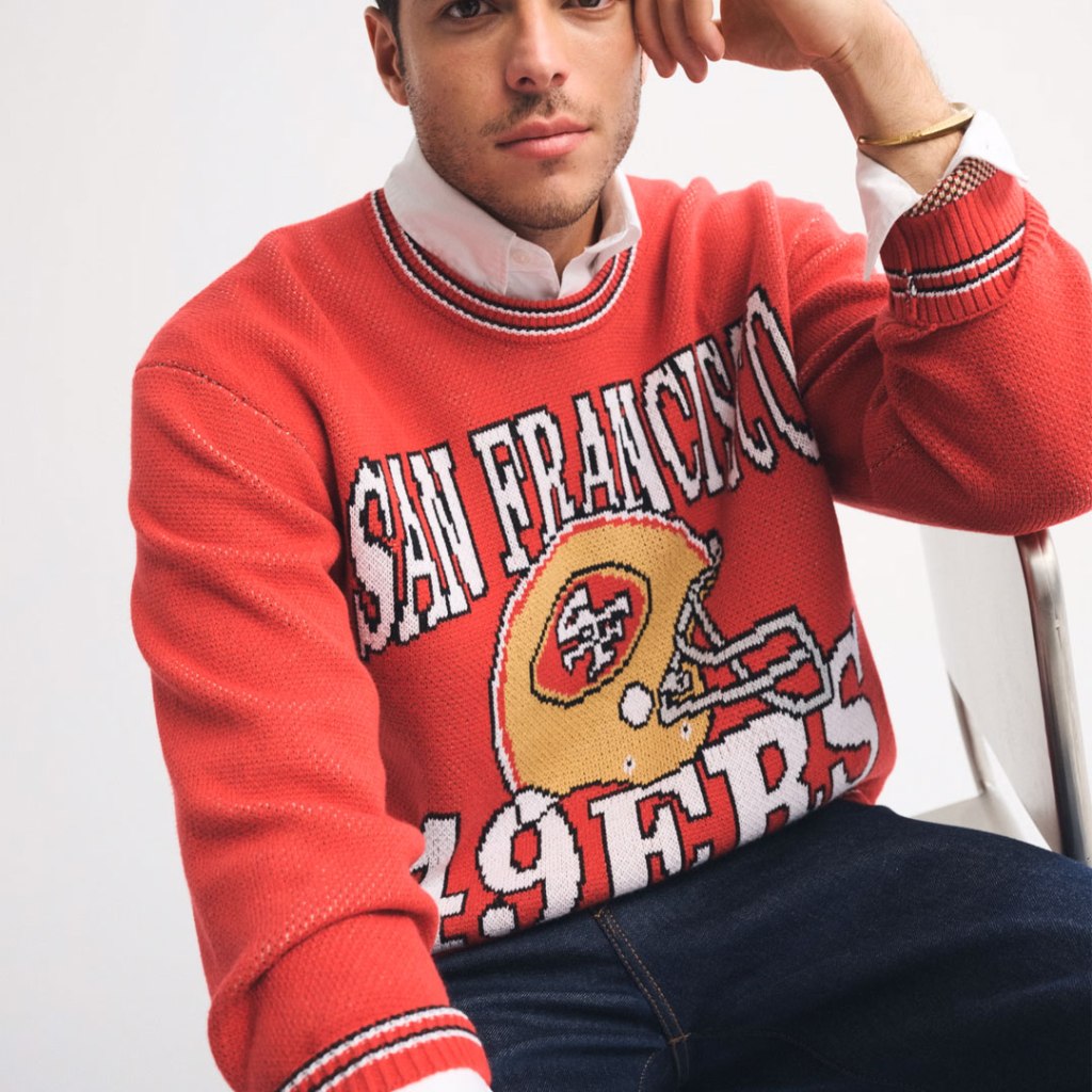 Abercrombie & Fitch NFL Crew&nbsp;Sweaters
